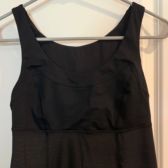 Lululemon Black Tank Top with drawstring waist size 6 - Picture 6 of 6
